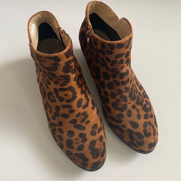 Suede Leopard Print Booties - Picture 2 of 5